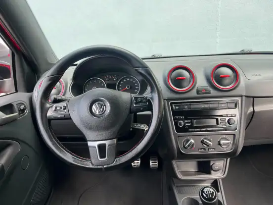 VOLKSWAGEN-GOL-2015