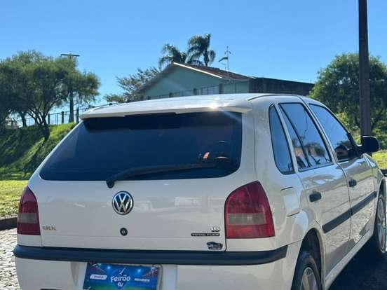 VOLKSWAGEN-GOL-1.6 MI CITY 8V FLEX 4P MANUAL G.III VOLKSWAGEN-GOL-2004