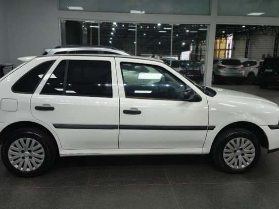 VOLKSWAGEN-GOL-1.6 MI POWER 8V FLEX 4P MANUAL G.III VOLKSWAGEN-GOL-2004