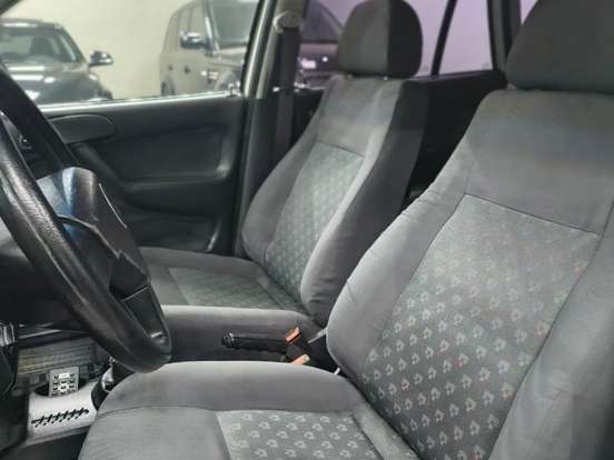 VOLKSWAGEN-GOL-1.6 MI POWER 8V FLEX 4P MANUAL G.III VOLKSWAGEN-GOL-2004
