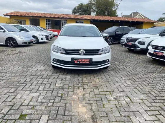 VOLKSWAGEN JETTA 2.0 TSI HIGHLINE 211CV GASOLINA 4P TIPTRONIC