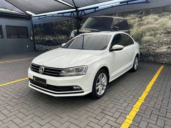 VOLKSWAGEN JETTA 2.0 TSI HIGHLINE 211CV GASOLINA 4P TIPTRONIC