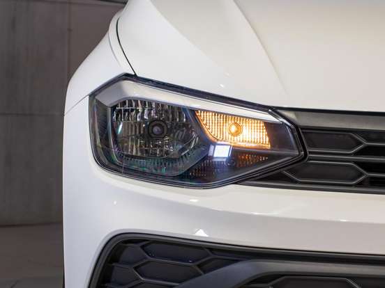 VOLKSWAGEN-POLO-2025