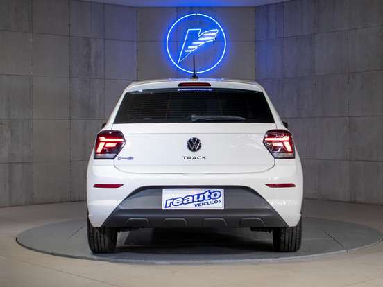 VOLKSWAGEN-POLO-2025