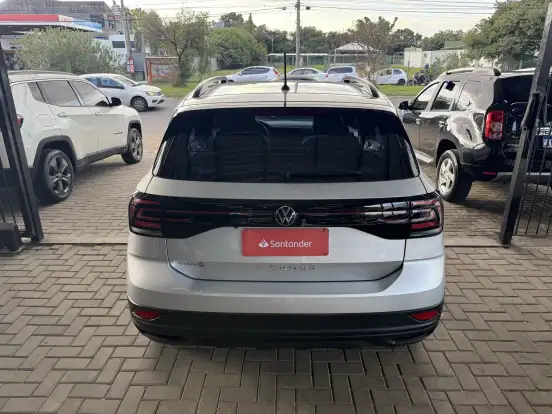 VOLKSWAGEN-T-CROSS-2022