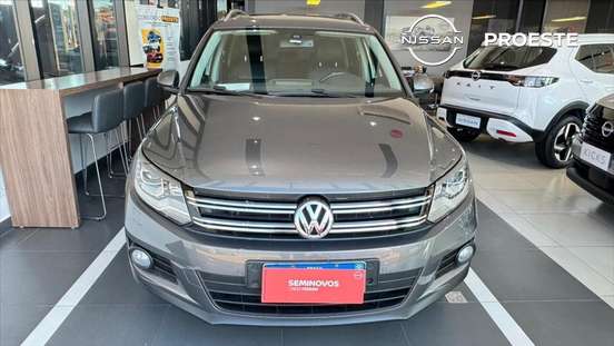 VOLKSWAGEN-TIGUAN-2013