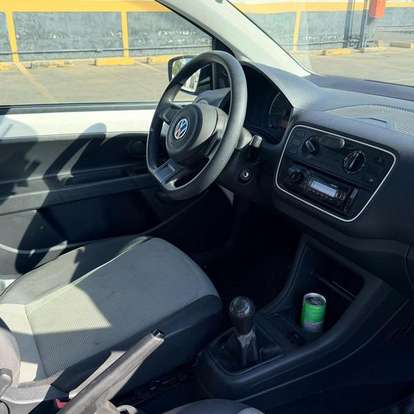VOLKSWAGEN-UP-2014
