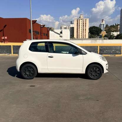 VOLKSWAGEN-UP-2014