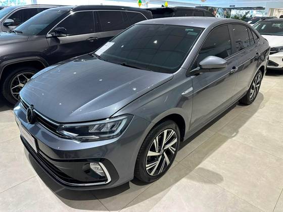 VOLKSWAGEN VIRTUS 1.0 200 TSI HIGHLINE AUTOMÁTICO