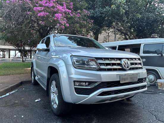 VOLKSWAGEN-AMAROK-2017