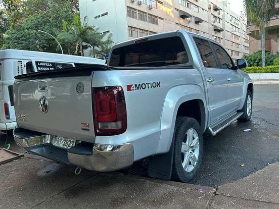VOLKSWAGEN-AMAROK-2017