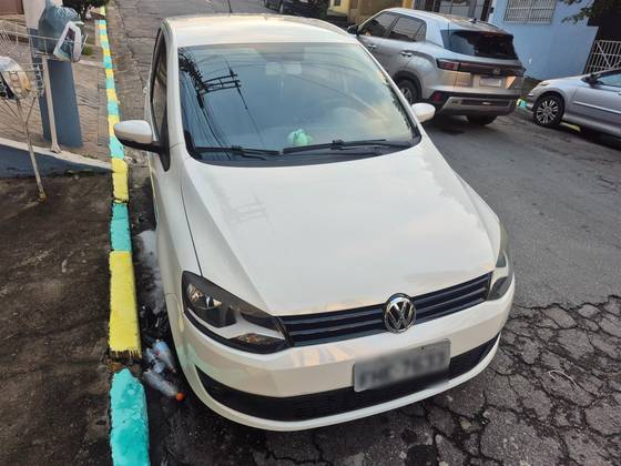 VOLKSWAGEN FOX 1.6 MI 8V FLEX 4P MANUAL