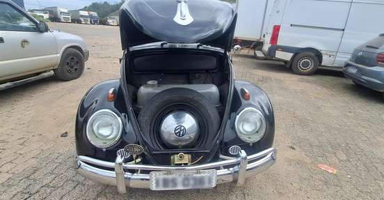 VOLKSWAGEN-FUSCA-1960