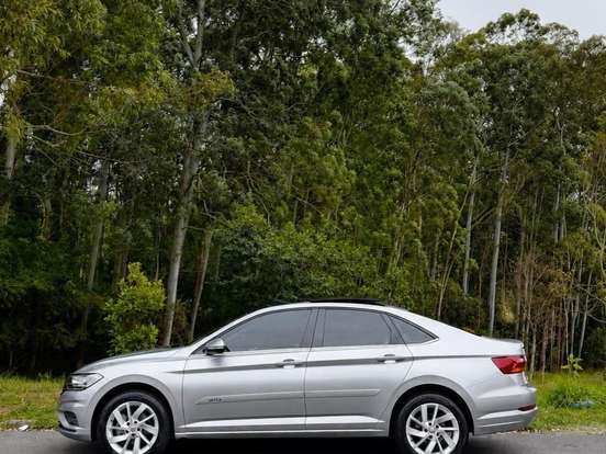 VOLKSWAGEN-JETTA-1.4 250 TSI TOTAL FLEX COMFORTLINE TIPTRONIC VOLKSWAGEN-JETTA-2020