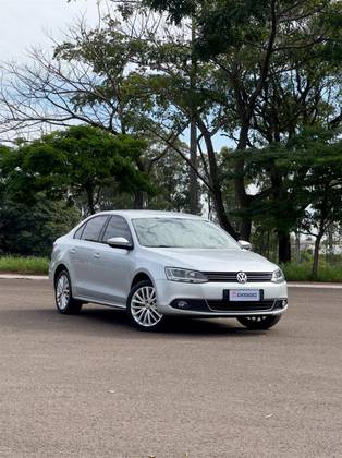 VOLKSWAGEN JETTA 2.0 TSI HIGHLINE 211CV GASOLINA 4P TIPTRONIC