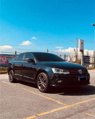 VOLKSWAGEN-JETTA-2015