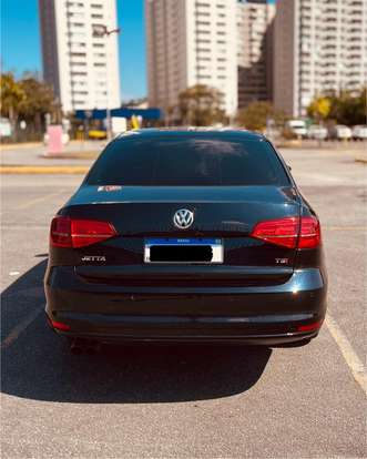 VOLKSWAGEN-JETTA-2.0 TSI HIGHLINE 211CV GASOLINA 4P TIPTRONIC VOLKSWAGEN-JETTA-2015