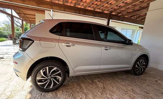 VOLKSWAGEN-POLO-2024