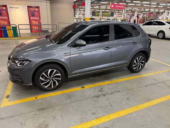 VOLKSWAGEN-POLO-2023