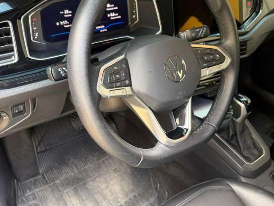 VOLKSWAGEN-POLO-1.0 170 TSI HIGHLINE AUTOMÁTICO VOLKSWAGEN-POLO-2023
