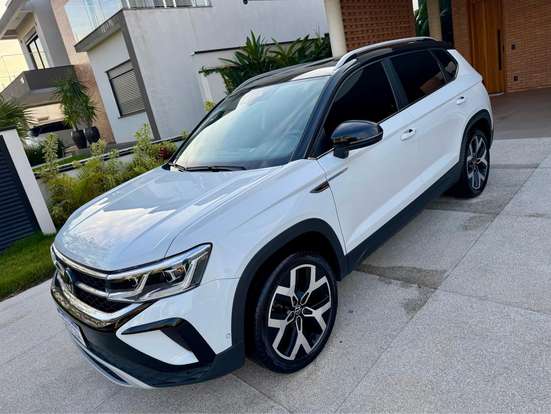 VOLKSWAGEN-TAOS-2024