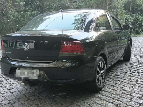 VOLKSWAGEN-VOYAGE-1.0 MI 8V FLEX 4P MANUAL VOLKSWAGEN-VOYAGE-2011