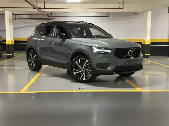 VOLVO XC40 1.5 T5 RECHARGE R-DESIGN GEARTRONIC