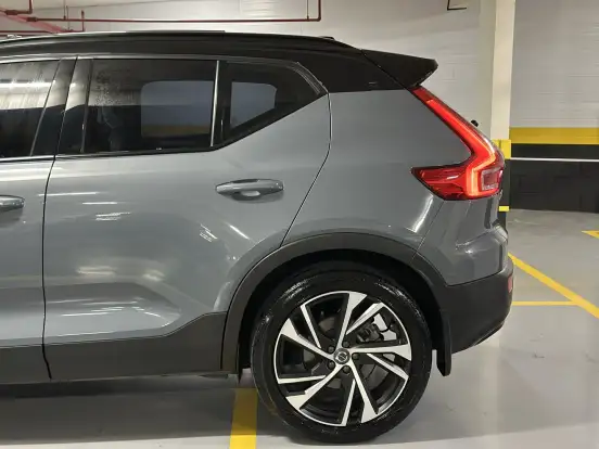 VOLVO-XC40-1.5 T5 RECHARGE R-DESIGN GEARTRONIC VOLVO-XC40-2021