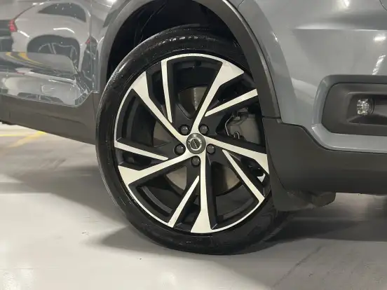 VOLVO-XC40-1.5 T5 RECHARGE R-DESIGN GEARTRONIC VOLVO-XC40-2021