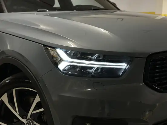 VOLVO-XC40-1.5 T5 RECHARGE R-DESIGN GEARTRONIC VOLVO-XC40-2021
