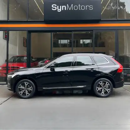 VOLVO-XC60-2022