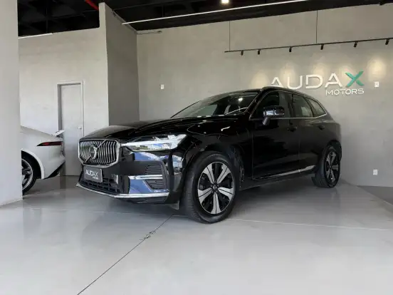 VOLVO-XC60-2022