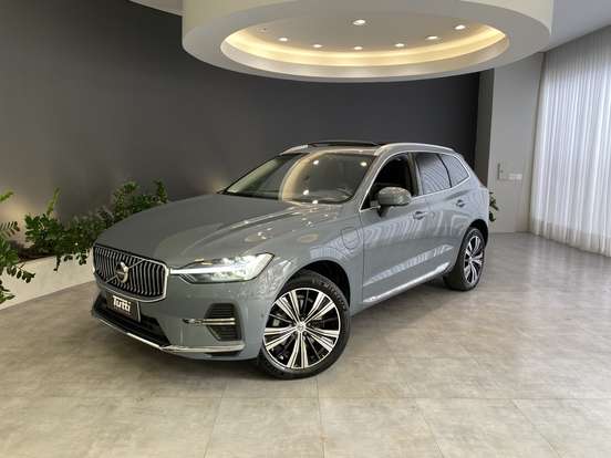 VOLVO-XC60-2022