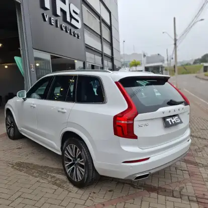 VOLVO-XC90-2.0 T6 GASOLINA MOMENTUM AWD GEARTRONIC VOLVO-XC90-2020