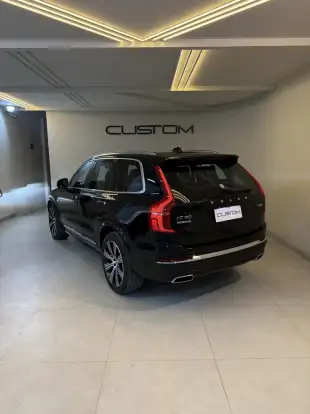 VOLVO-XC90-2019
