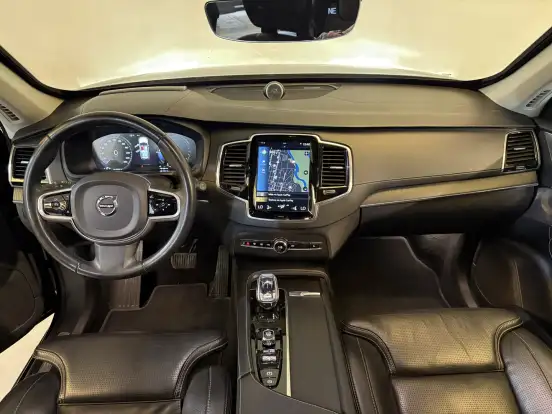 VOLVO-XC90-2019