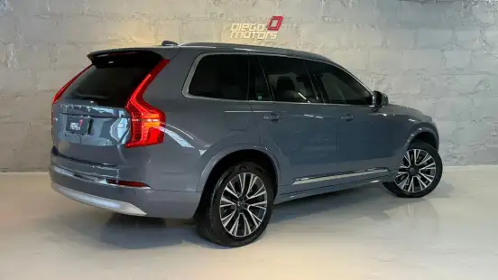 VOLVO-XC90-2022