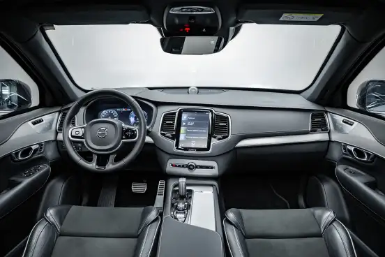 VOLVO-XC90-2021