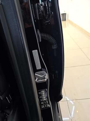 VOLVO-XC60-2016