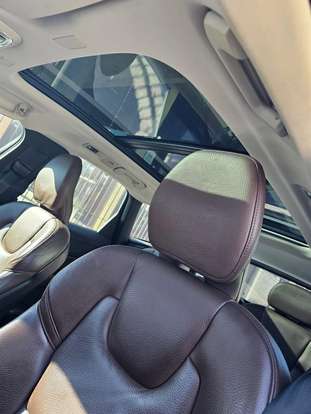 VOLVO-XC60-2020