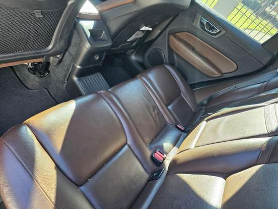 VOLVO-XC60-2020