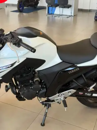YAMAHA-FZ25 FAZER CONNECTED ABS-2026