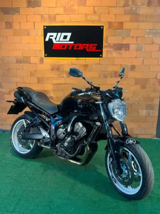 YAMAHA FZR 600N 