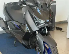 YAMAHA XMAX 300 CONNECTED ABS YAMAHA XMAX 300 CONNECTED ABS