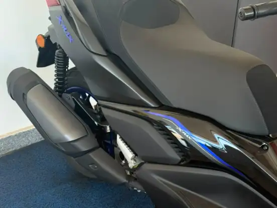 YAMAHA-XMAX 300 CONNECTED ABS YAMAHA-XMAX 300 CONNECTED ABS-2026