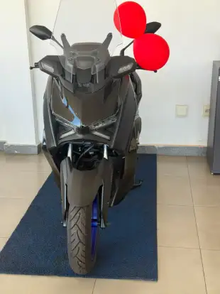 YAMAHA-XMAX 300 CONNECTED ABS-2026