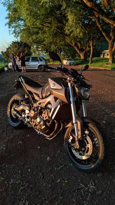 YAMAHA MT-09 