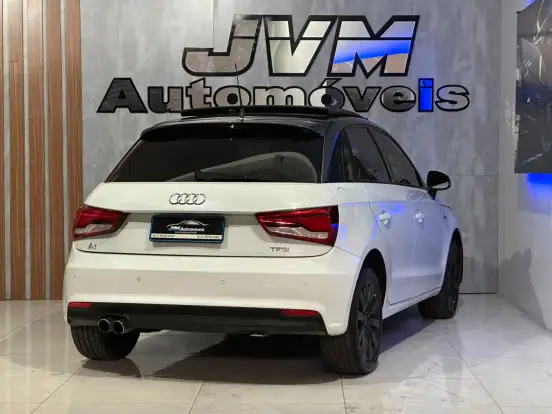 AUDI-A1-2015