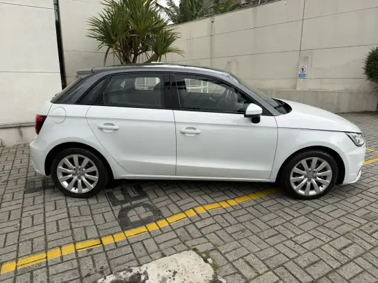 AUDI-A1-2015