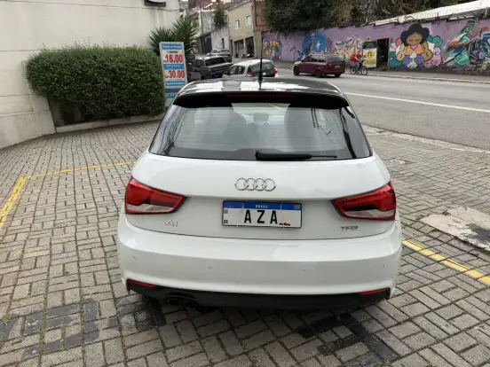 AUDI-A1-2015